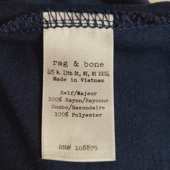 Rag & Bone Navy Blue Crew Neck Pocket Tee With A High Low Raw Hem - Sz XS - Picture 7 of 7
